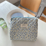 Floral Storage Purse Cosmetic Bag: UU