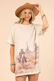 TAYLOR WESTERN COWBOY GRAPHIC T-SHIRT DRESS: OATMEAL