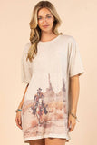 TAYLOR WESTERN COWBOY GRAPHIC T-SHIRT DRESS: OATMEAL