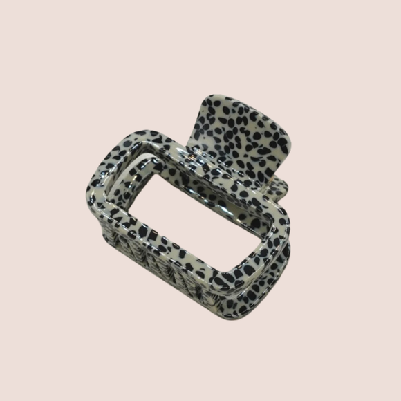 Jasmine Acetate Hair Claw Clip: Spotty