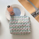 Floral Storage Purse Cosmetic Bag: UU