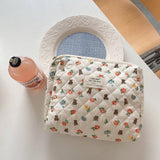 Floral Storage Purse Cosmetic Bag: UU