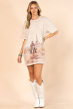 TAYLOR WESTERN COWBOY GRAPHIC T-SHIRT DRESS: OATMEAL