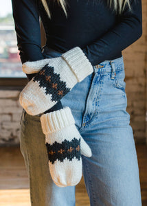 Cream Patterned Knit Mittens